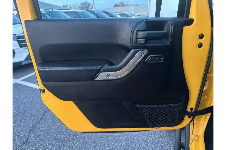 $19997 : Jeep Wrangler Unlimited 2015 image 10