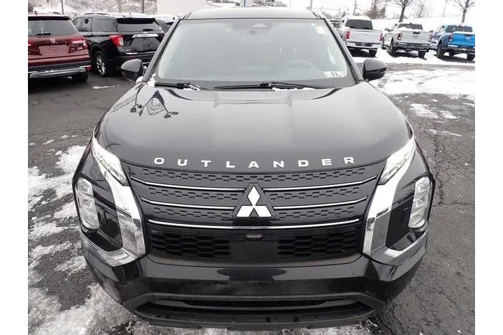 $18290 : Mitsubishi Outlander 2022 AW image 8