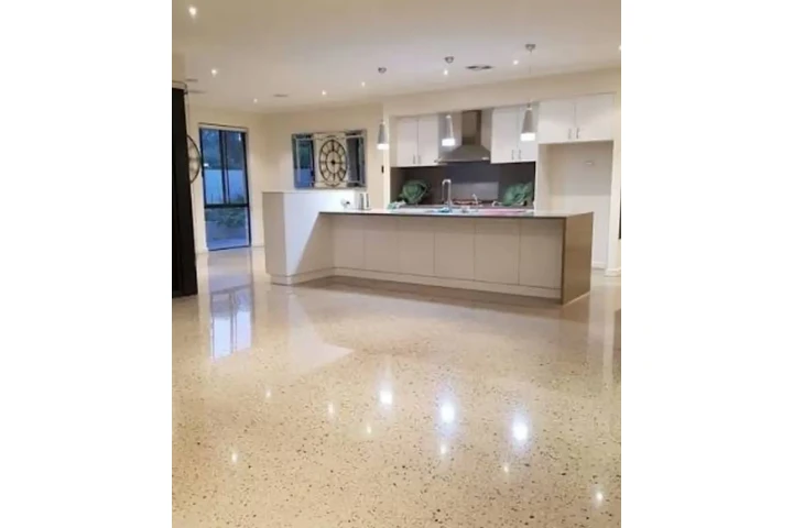 Scrubbingway Floor washing image 5