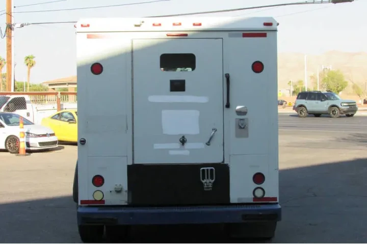 $15995 : 2008 Hino 268 image 7