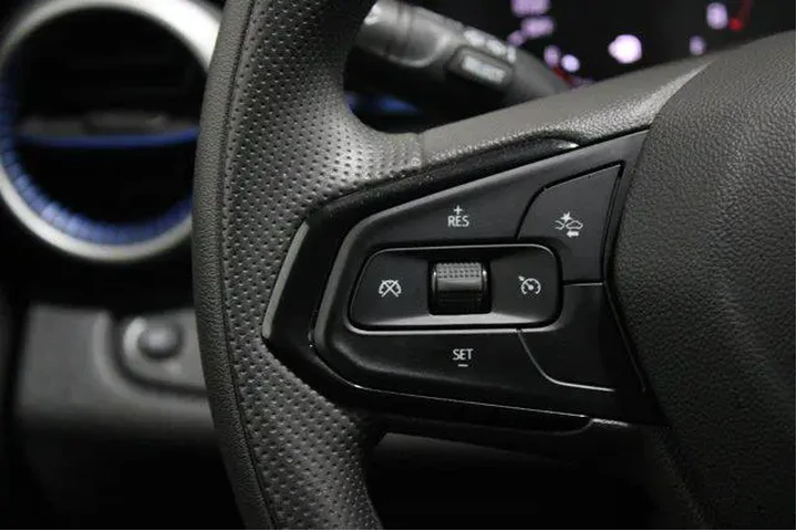 $20971 : Chevrolet Trax 2025 LS 4dr C image 8