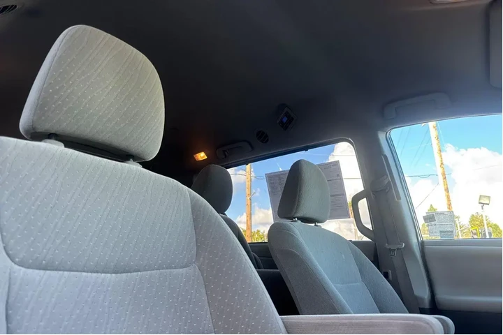 $18125 : Toyota Sienna 2017 LE Mobili image 7