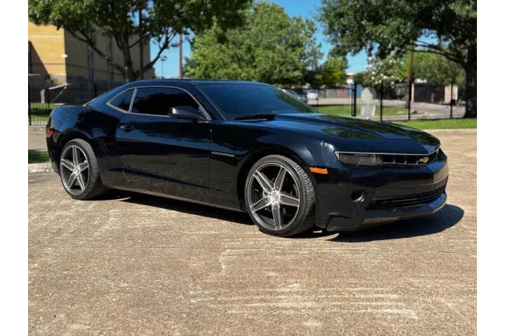 $11952 : 2015 Camaro image 2