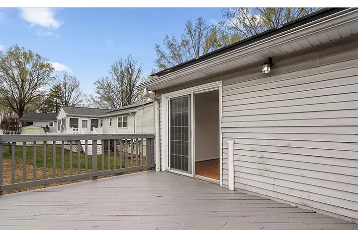 $1700 : HOUSE RENT IN MARYLAND NOW! image 5