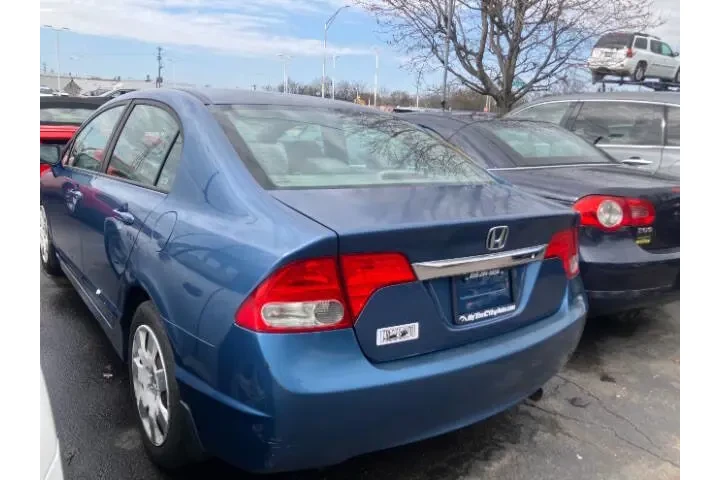 $7800 : 2009 Civic LX image 6