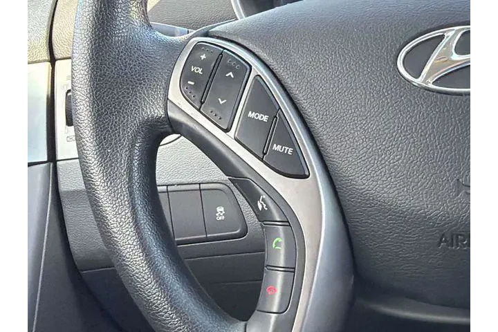 $7990 : Hyundai ELANTRA 2013 GLS 4dr image 10