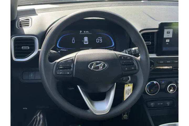 $20736 : Hyundai VENUE 2025 SE 4dr Cr image 7