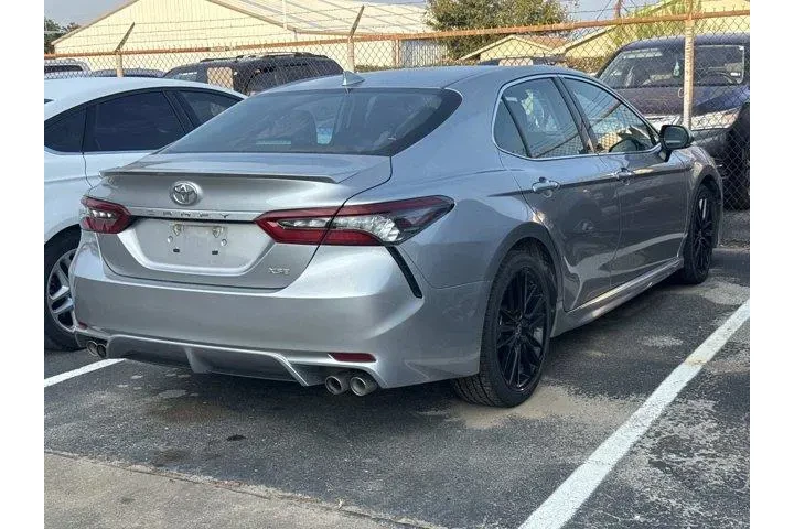 Toyota Camry 2023 XSE 4dr Se image 2