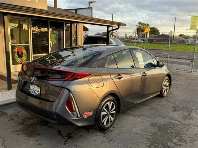 $21995 : 2017 Prius Prime Plus image 4