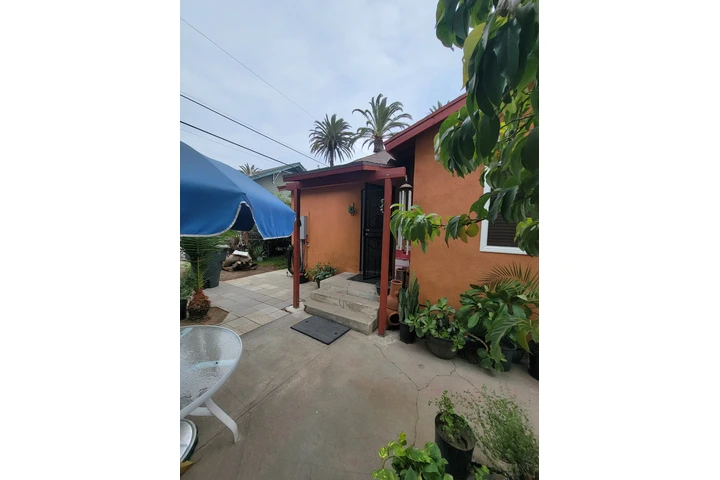 $825000 : Se Vende duplex Ontario image 2