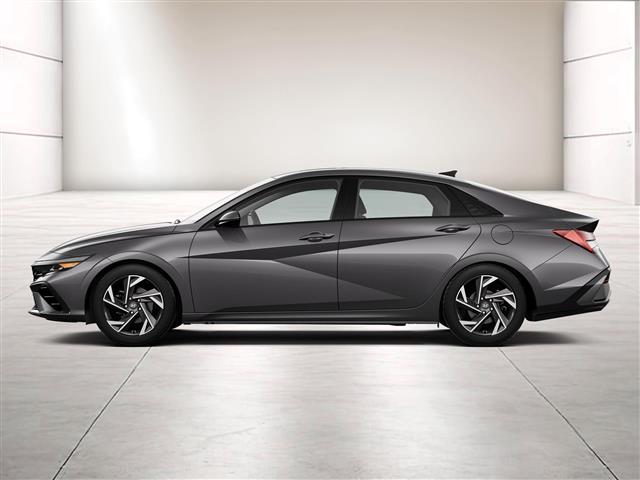 $25485 : New 2024 Hyundai ELANTRA SEL image 3