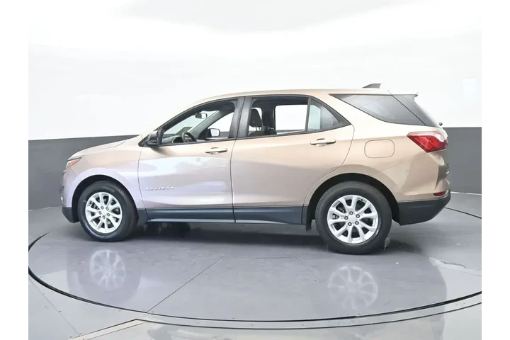 $13899 : Chevrolet Equinox 2019 LS 4d image 3
