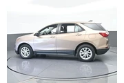 $13899 : Chevrolet Equinox 2019 LS 4d thumbnail