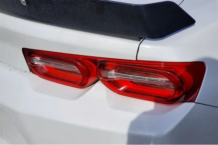 $36149 : Chevrolet Camaro 2022 LT1 2d image 6