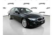 $32495 : BMW 3 Series 2023 AWD 330i x thumbnail