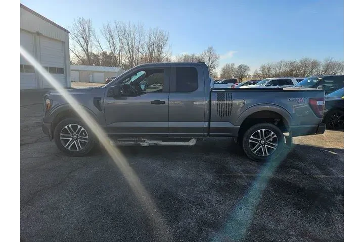 $34500 : Ford F-150 2023 4x4 XL 4dr S image 8