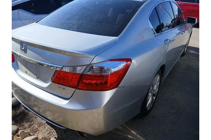 $15000 : Honda Accord 2013 image 4