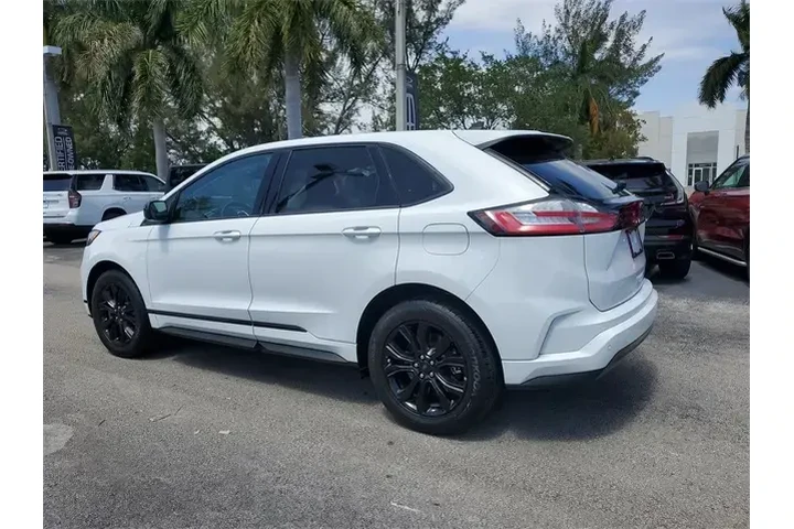$21990 : Ford Edge 2022 AWD SE 4dr Cr image 4