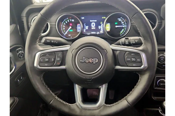 $30998 : Jeep Wrangler Unlimited 2022 image 10