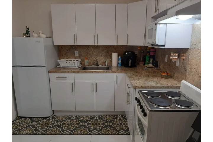 $1500 : Efficiency tipo apartamento image 2