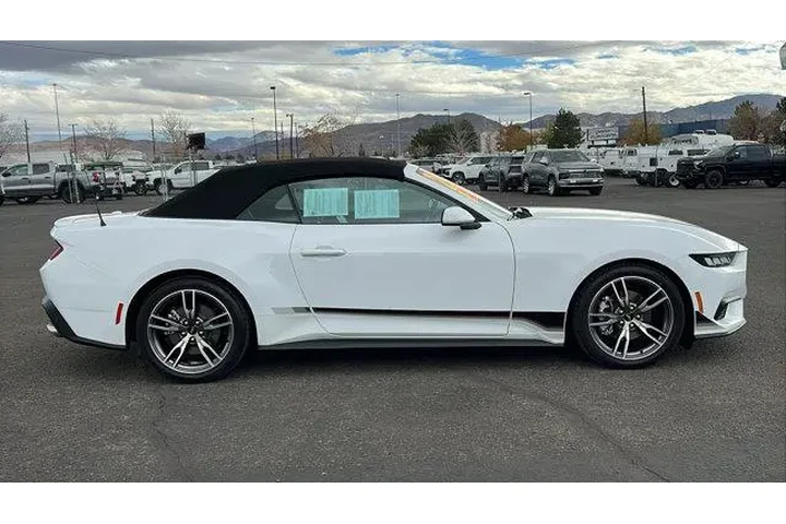 $36484 : Ford Mustang 2024 EcoBoost 2 image 4