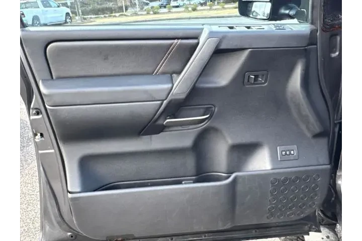 $13395 : Nissan Titan 2012 4x4 PRO-4X image 10