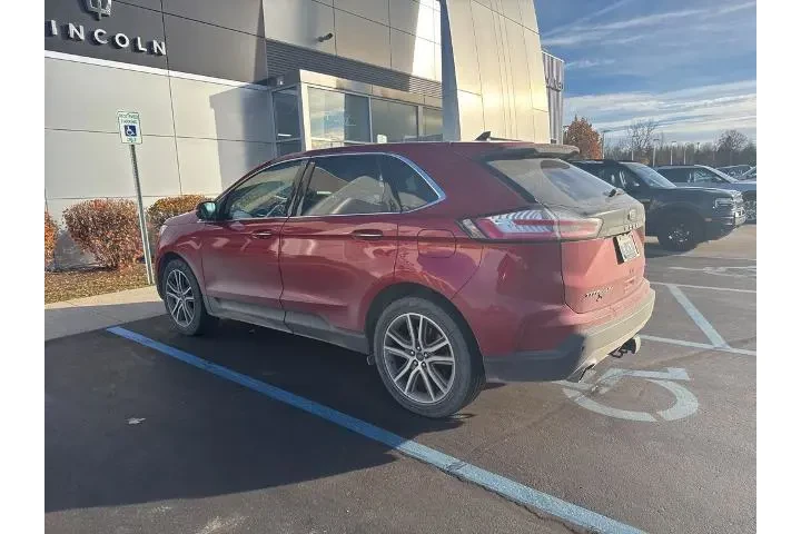 $27588 : Ford Edge 2022 AWD Titanium image 7