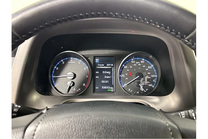 $21979 : Silver Certified2018 RAV4 XLE image 4