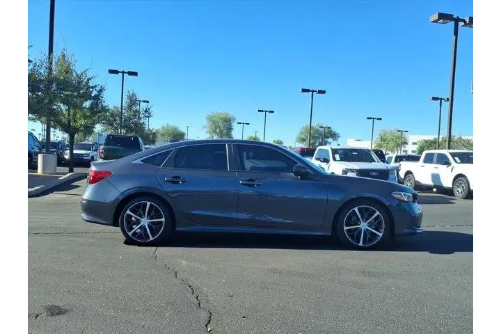 $25477 : Honda Civic 2022 Touring 4dr image 7