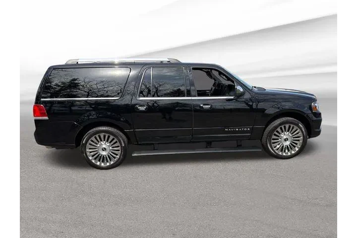 $21970 : Lincoln Navigator L 2017 4x4 image 9