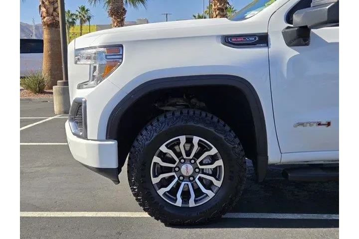 $33995 : GMC Sierra 1500 2020 4x4 AT4 image 3