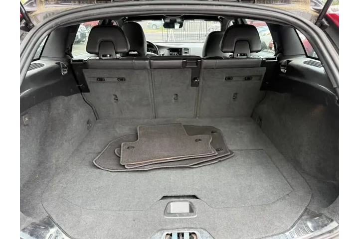 $9888 : 2015 V60 T5 Drive-E Platinum image 8