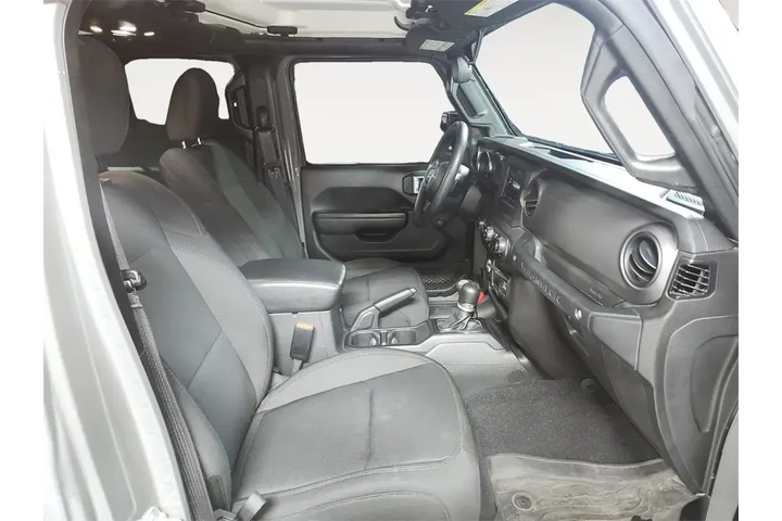 $34000 : Jeep Wrangler 2023 4x4 Sport image 4