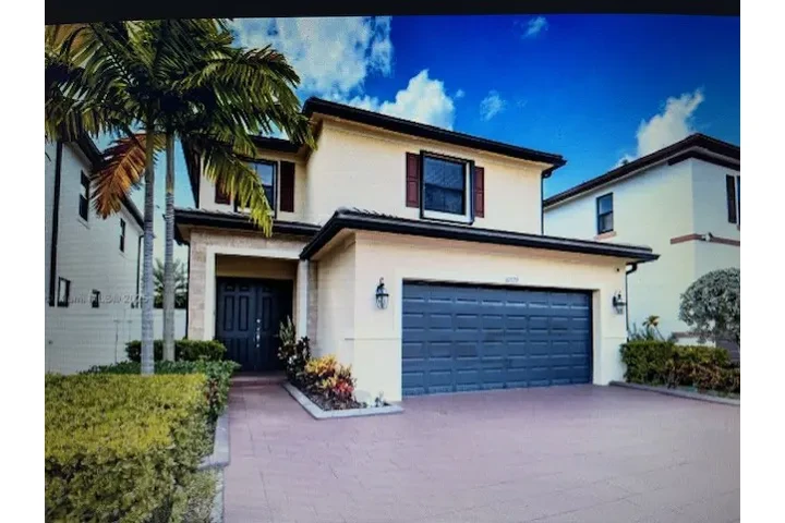 $699000 : Vendo Hermosa Casa Hialeah image 1