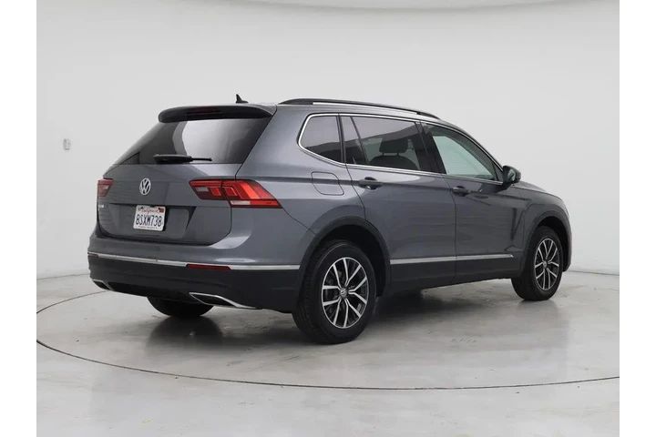 $17998 : Volkswagen Tiguan 2020 SE 4d image 8