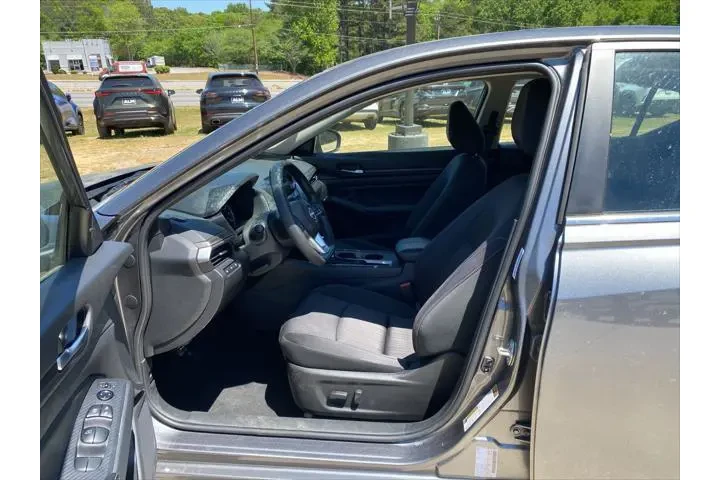 $19120 : Nissan Altima 2025 2.5 SV 4d image 9