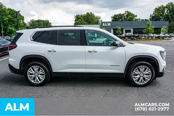 $35920 : GMC Acadia 2024 Elevation 4d image 9