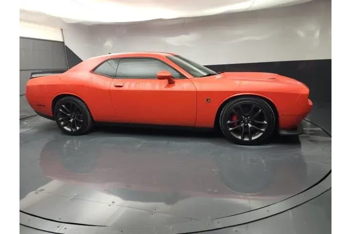 $35379 : Dodge Challenger 2022 R/T Sc image 3