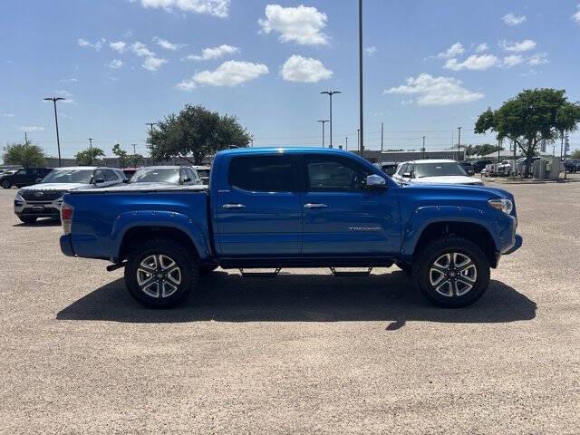 $32488 : 2016 Tacoma Limited image 4