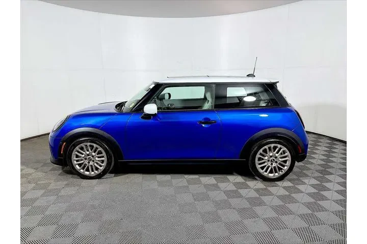 $29993 : MINI Hardtop 2 Door 2025 Coo image 4