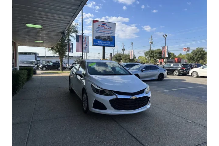 $16999 : 2019 Cruze LT image 3