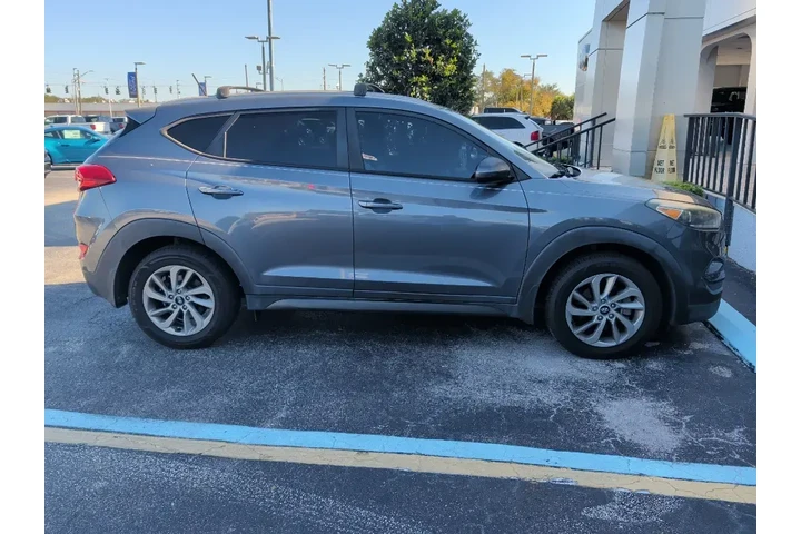 $10449 : Hyundai TUCSON 2016 SE 4dr S image 2