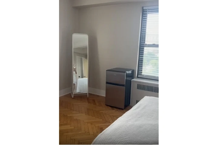 $375 : CUARTO CON BAÑO A PAREJA 4RENT image 3