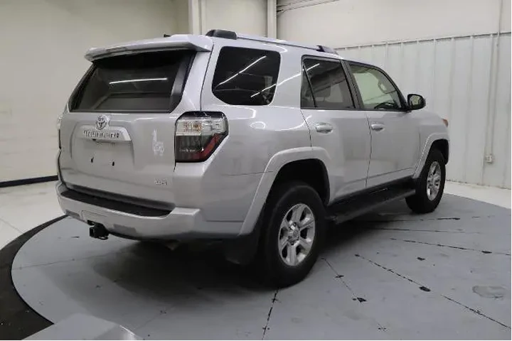 $32999 : Toyota 4Runner 2023 4x4 SR5 image 4