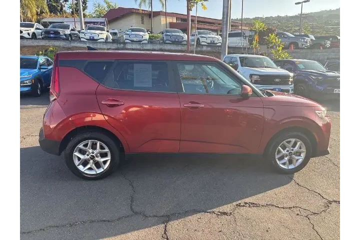 $14995 : Kia Soul 2022 LX 4dr Crossov image 7