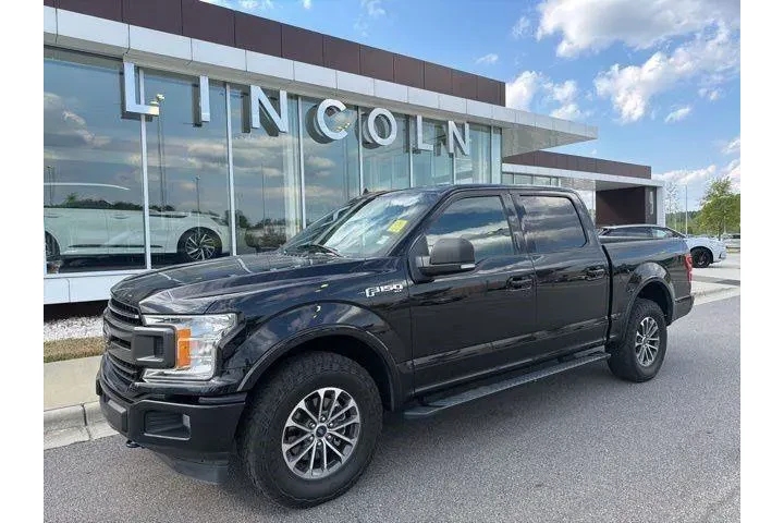 $25490 : Ford F-150 2020 4x4 XL 4dr S image 1