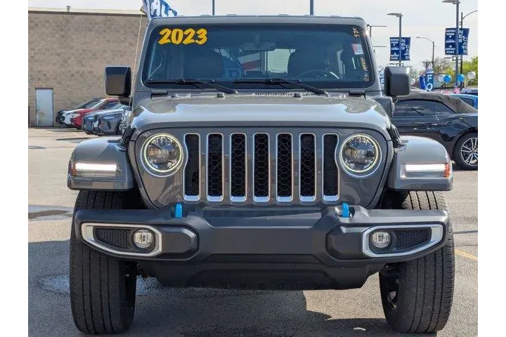 $27976 : Jeep Wrangler 2023 4x4 Sahar image 9