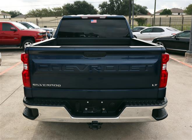 $29995 : 2020 Silverado 1500 LT Crew C image 4