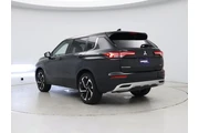 $25998 : Mitsubishi Outlander 2023 SE thumbnail
