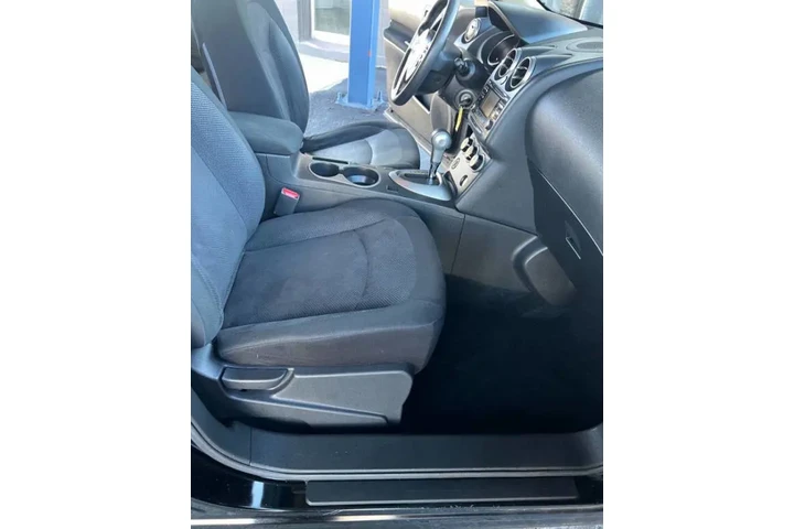 $6900 : 2014 Rogue Select S image 8